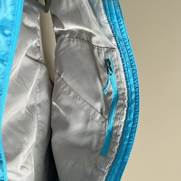 Turquoise Eddie Bauer Vest - Picture 4 of 7